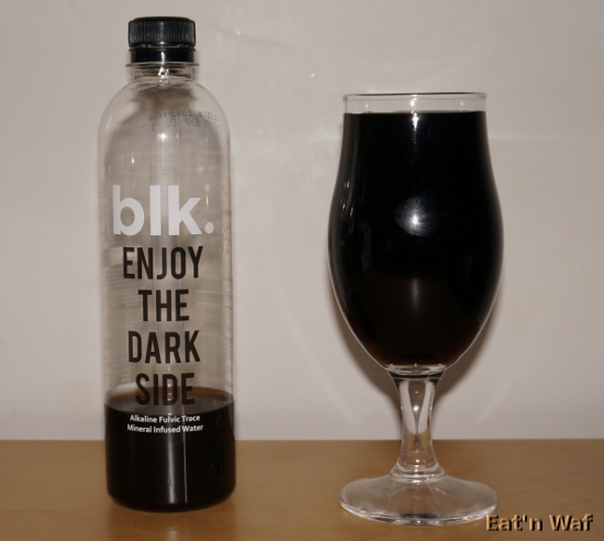 découvrez tout ce qu’il faut savoir sur les eaux noires : définition, gestion, traitement et conseils pour éviter les problèmes sanitaires dans les installations domestiques ou de camping.