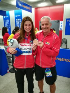 les dauphins mouscronnois remportent une victoire décisive avant leurs défis européens, consolidant leur place parmi les meilleurs.