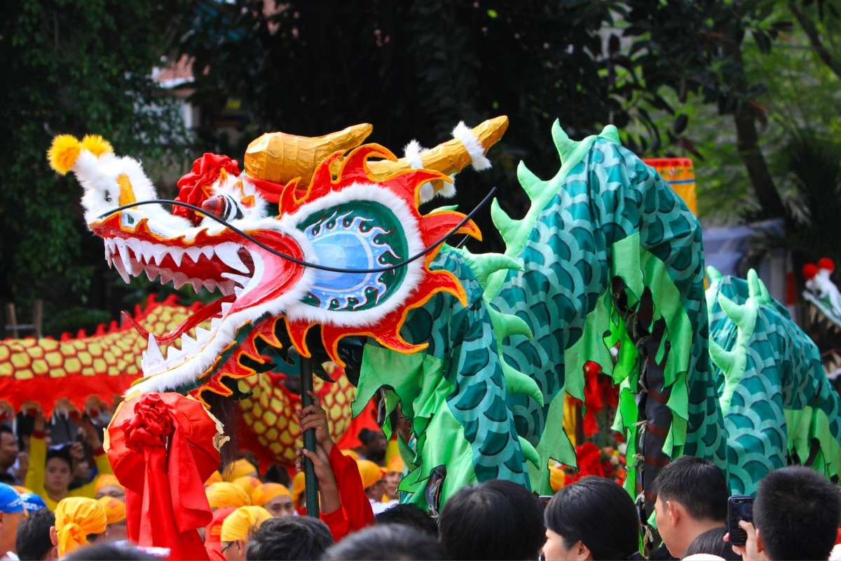 participez au gala du festival chine-malaisie célébrant le nouvel an avec des spectacles culturels, de la musique traditionnelle et une ambiance festive unique.