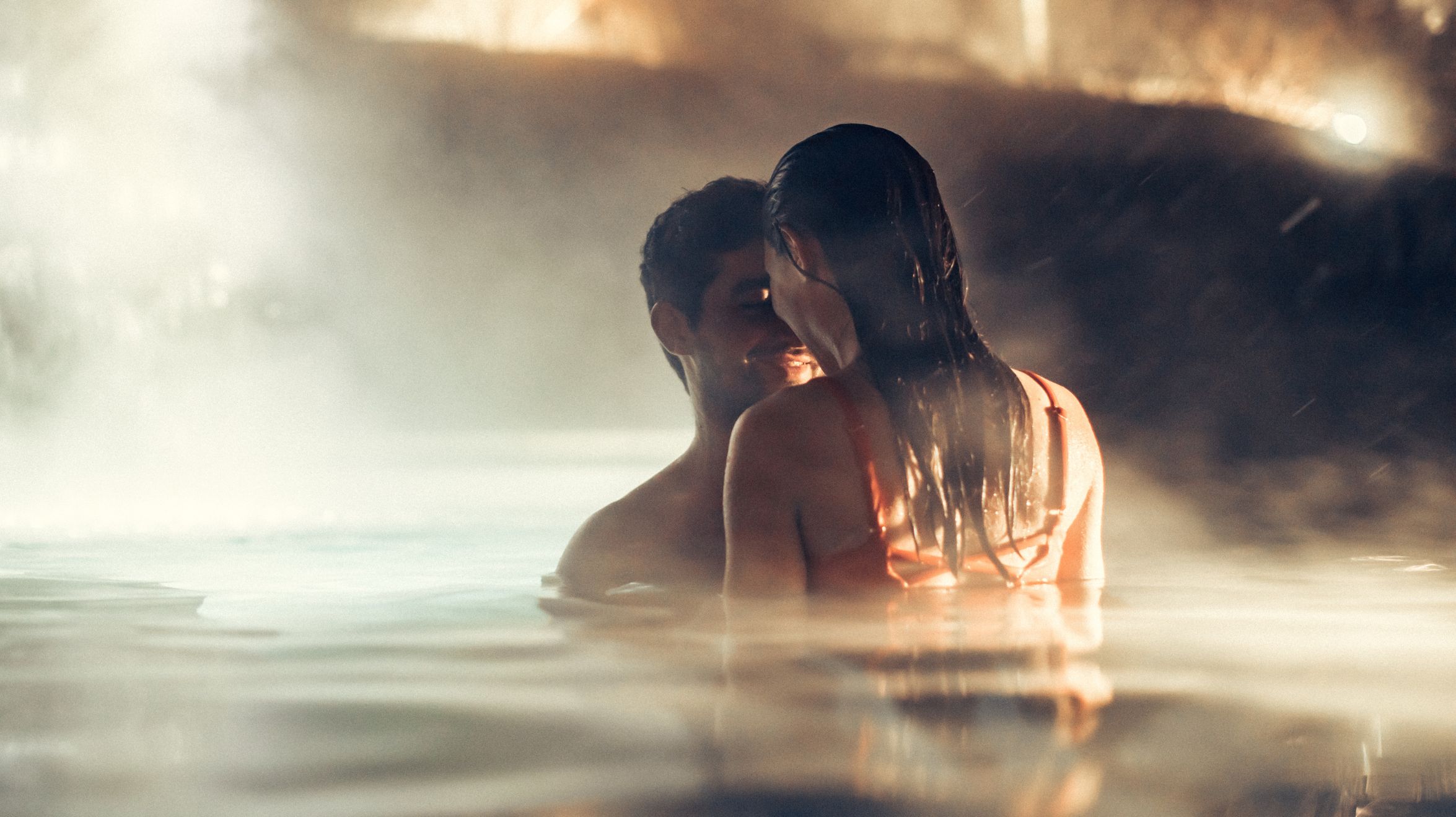découvrez les bienfaits de l'immersion en eau froide pour renforcer votre système immunitaire, améliorer la circulation sanguine et réduire le stress.