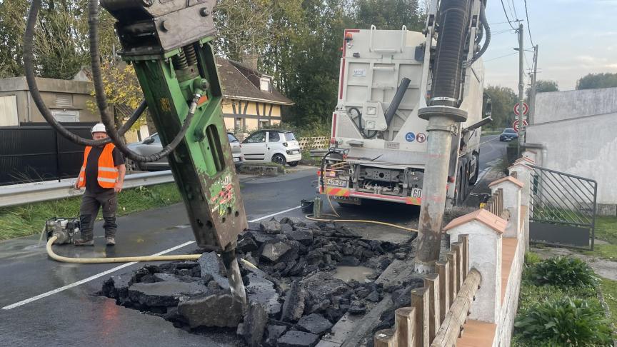 découvrez les impacts d'une rupture de canalisation sur les plantations et la fermeture de la route. informations et conseils pour gérer cette situation efficacement.