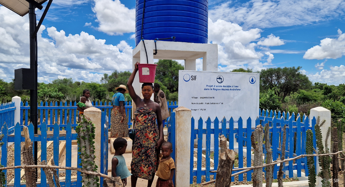 mobilisation collective pour garantir l'accès à l'eau potable, essentielle à la santé et au bien-être de toutes les communautés.