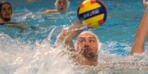 découvrez le résumé intense du match water-polo n1m : la rochelle cherche à prendre sa revanche tandis que saint-jean-d’angély renverse la tendance dans un duel palpitant.