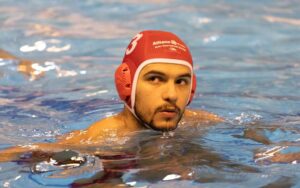 découvrez le résumé du match water-polo n1m où saint-jean-d'angély a su résister face à harnes dans une rencontre intense et pleine de suspense.