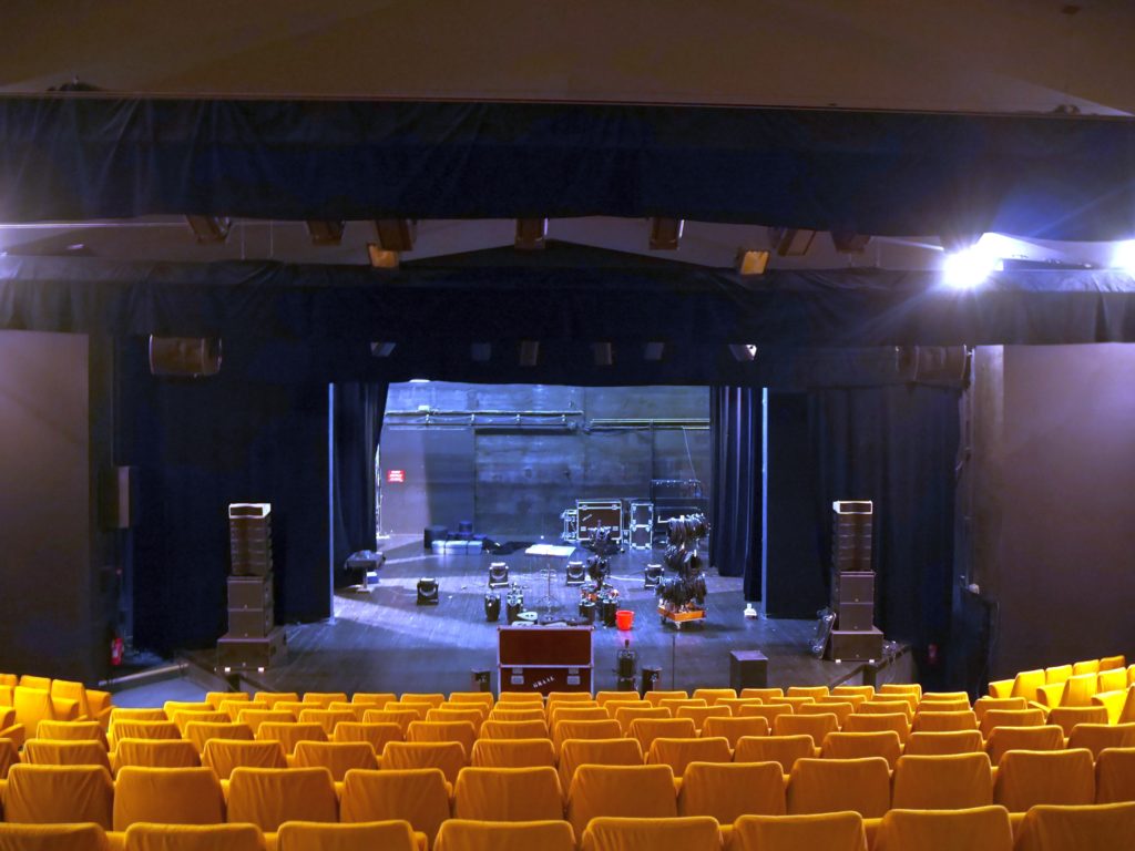 saint-jean-d’angély s'impose largement lors du match disputé à limoges, offrant une performance remarquable et un résultat convaincant.